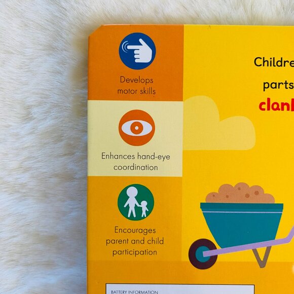 Construction Hardcover books "My Little Book of Trucks" and "Noisy Digger" - Picture 12 of 12